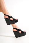 Ester; Siyah Rugan ,12 cm Dolgu Topuklu Ayakkabı